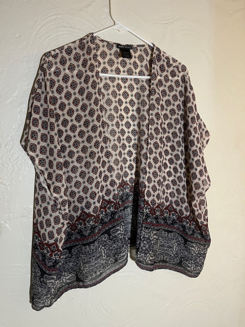 Wet Seal Navy and Red Printed Open-Front Kimono